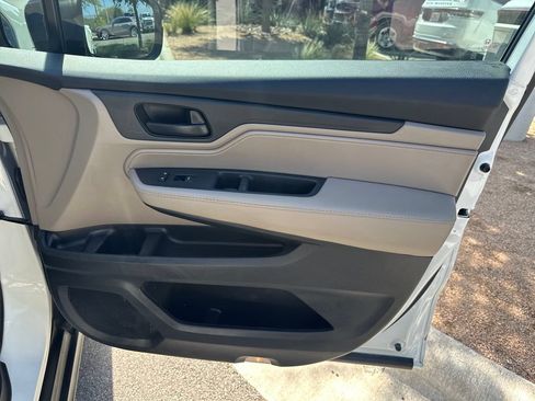 Used 2019 Honda Odyssey EX-L image 38