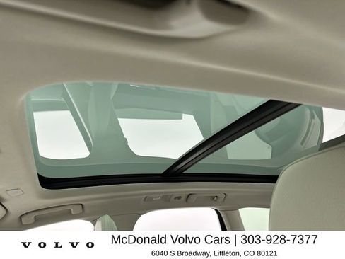 Certified 2024 Volvo XC60 B5 Plus AWD/4WD image 22