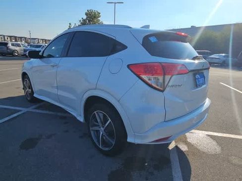 Used 2019 Honda HR-V Touring image 8