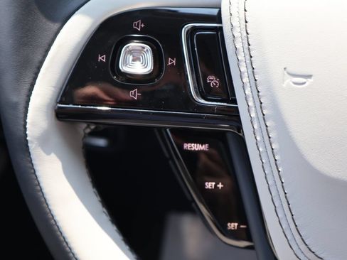 New 2026 Lincoln Aviator AWD image 8