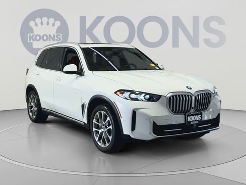 Used 2024 BMW X5 xDrive40i AWD/4WD image 2