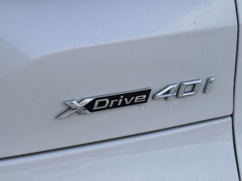 Used 2024 BMW X5 xDrive40i w/ Parking Assistance Package AWD/4WD image 9