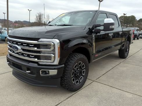Used 2024 Ford F350 Platinum w/ FX4 Off-Road Package image 3