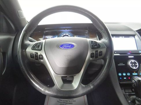 Used 2018 Ford Taurus Limited image 13