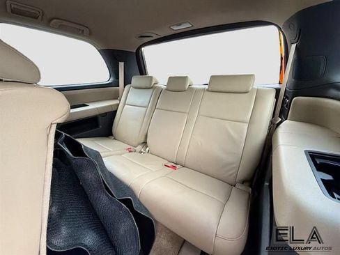 Used 2008 Toyota Sequoia SR5 w/ Moonroof & Roof Rack Pkg RWD image 28