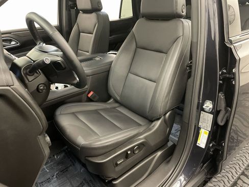 Used 2023 Chevrolet Tahoe Z71 w/ Luxury Package image 13