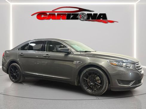 Used 2017 Ford Taurus SE image 11