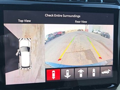 Used 2023 Jeep Grand Cherokee Limited w/ Luxury Tech Group II image 21