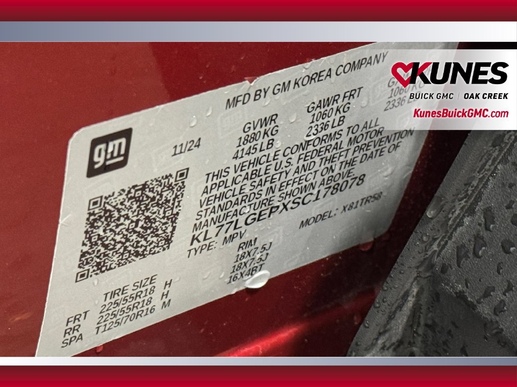 Used 2025 Chevrolet Trax RS FWD image 28