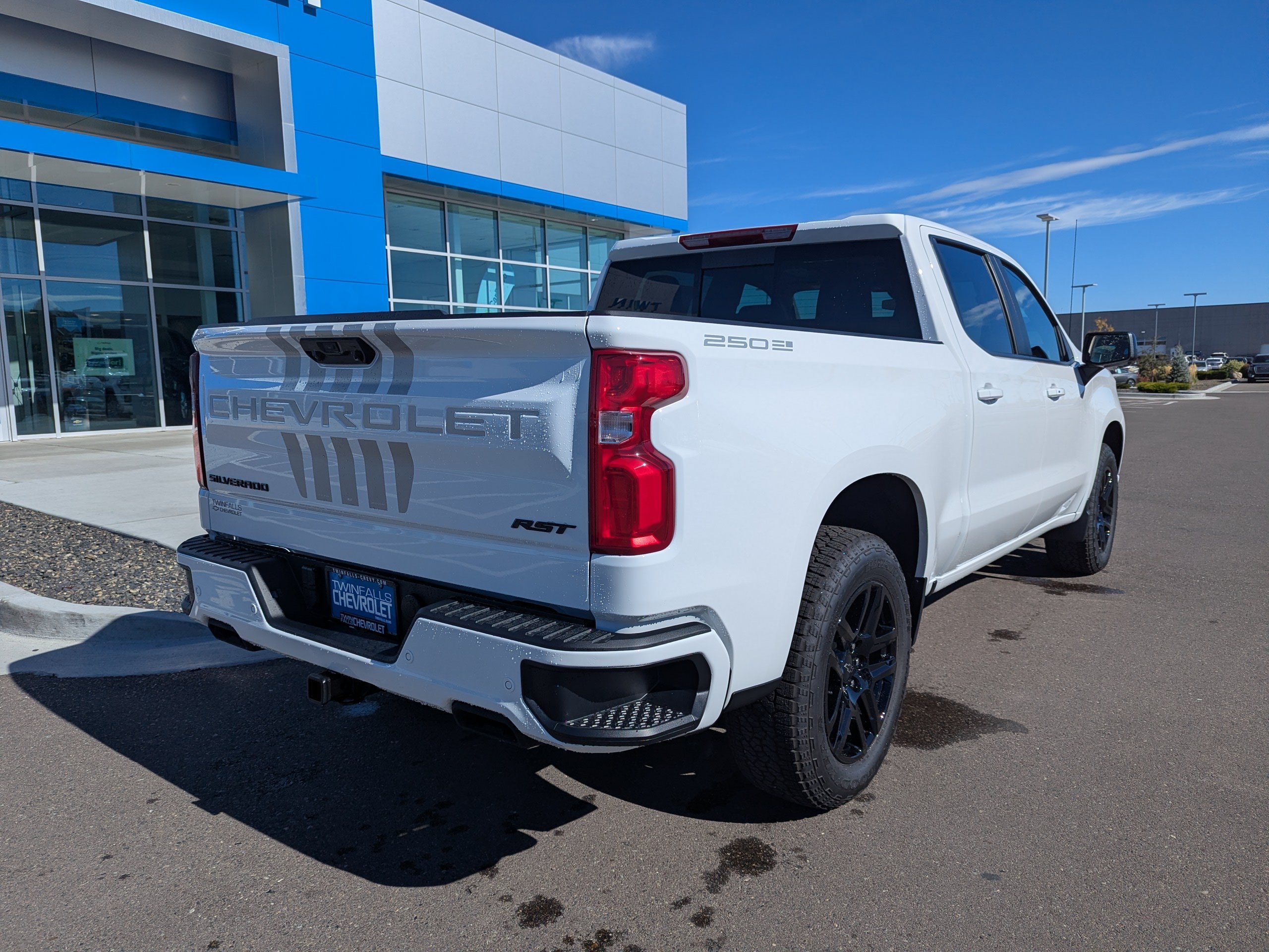 New 2026 Chevrolet Silverado 1500 RST AWD/4WD image 39