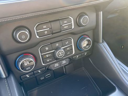 Used 2022 Chevrolet Tahoe LT image 36