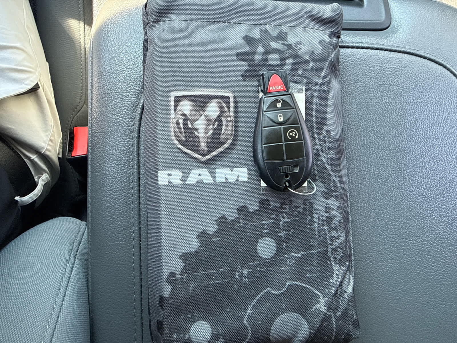 Used 2019 RAM 1500 Big Horn RWD image 23