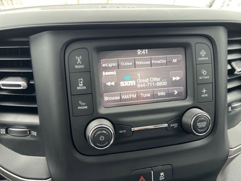 Used 2020 RAM 3500 Tradesman image 21