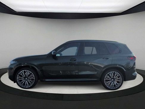 Used 2026 BMW X5 xDrive40i w/ M Sport Package image 5