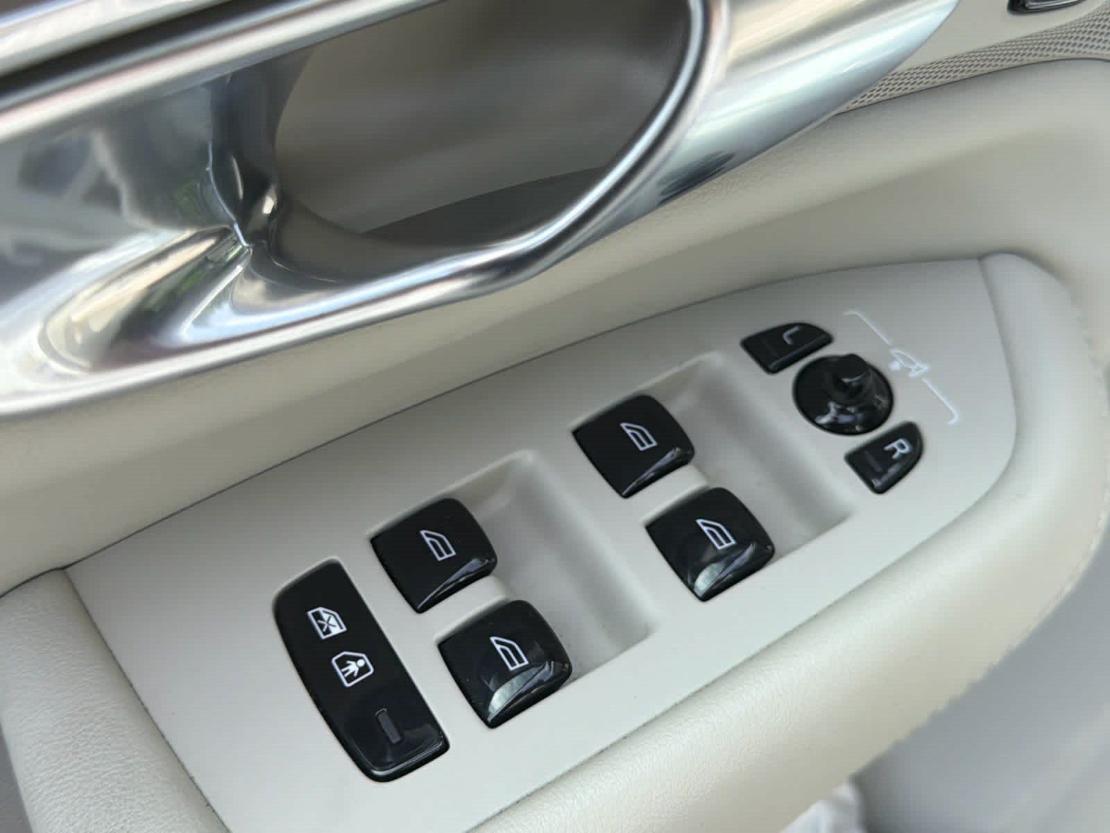 Certified 2023 Volvo XC90 B6 Plus w/ Protection Package Premier AWD/4WD image 61