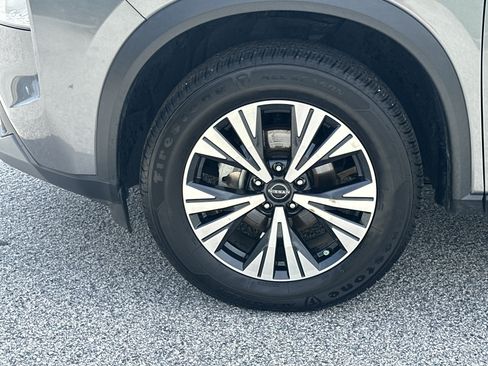 Used 2023 Nissan Rogue SV AWD/4WD image 11