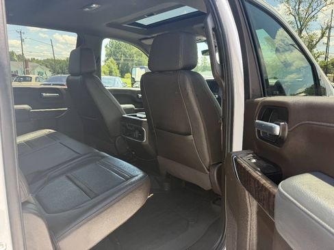 Used 2021 GMC Sierra 3500 Denali w/ Denali Ultimate Package AWD/4WD image 13