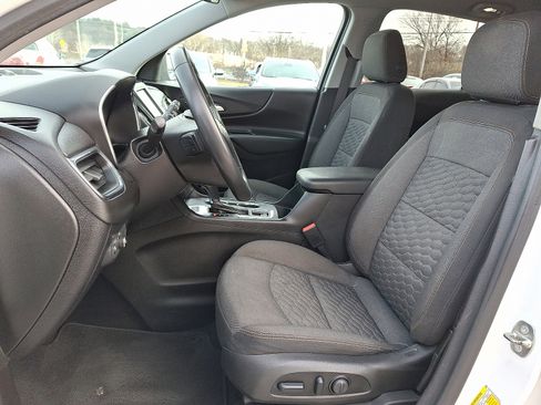Used 2018 Chevrolet Equinox LT image 14