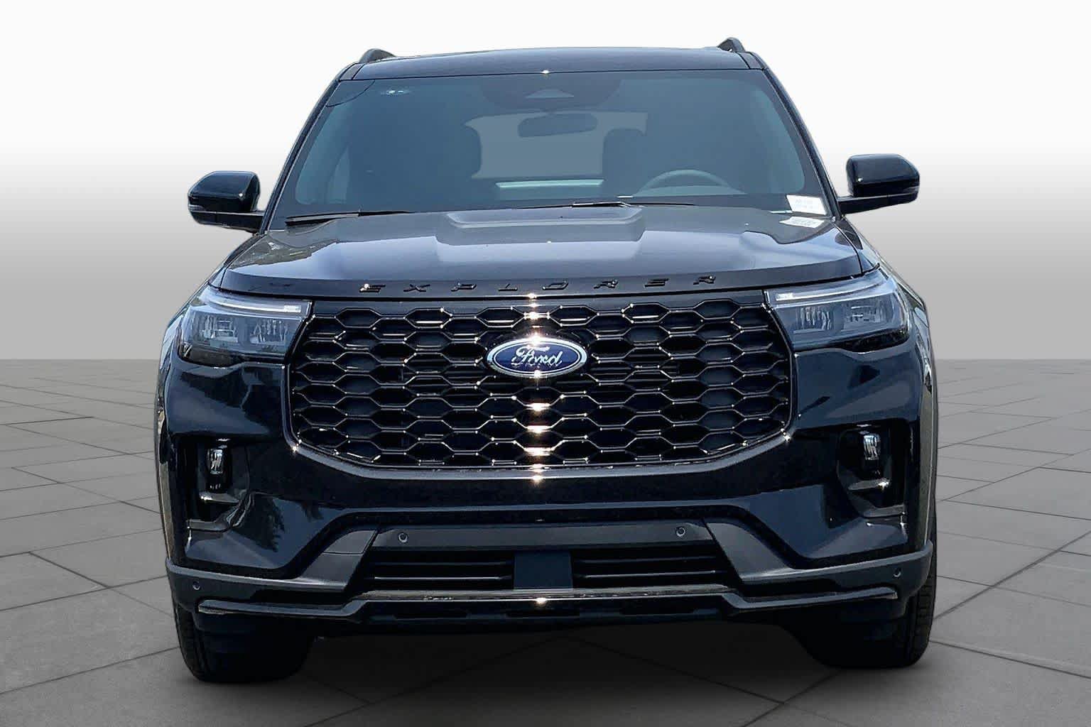New 2026 Ford Explorer ST-Line AWD/4WD image 3