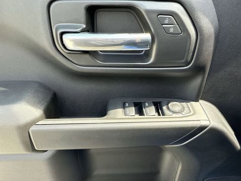 Certified 2025 Chevrolet Silverado 1500 Custom image 22
