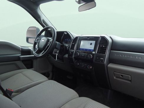 Used 2022 Ford F250 XLT w/ XLT Value Package image 29