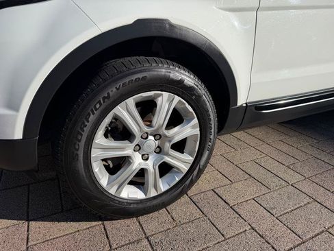 Used 2017 Land Rover Range Rover Evoque SE Premium AWD/4WD image 41