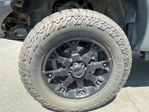 Used 2019 Ford F150 Lariat w/ Equipment Group 502A Luxury AWD/4WD image 37