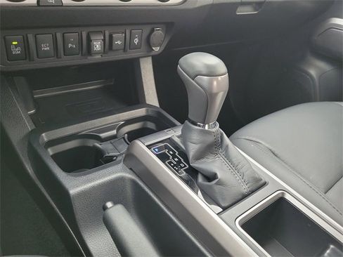 Used 2023 Toyota Tacoma Limited image 20