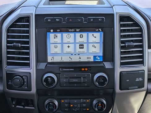 Used 2019 Ford F250 King Ranch w/ King Ranch Ultimate Package AWD/4WD image 17