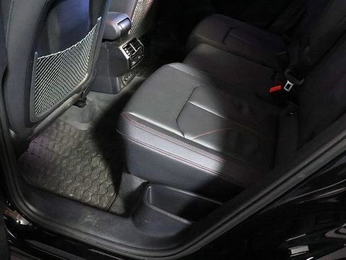Used 2025 Audi Q3 2.0T Premium Plus w/ Premium Plus Package AWD/4WD image 30
