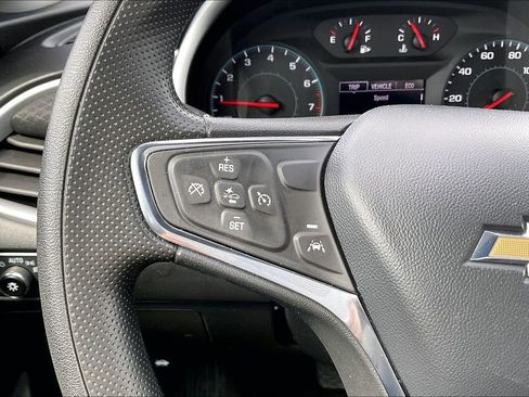 Used 2024 Chevrolet Malibu LT image 11