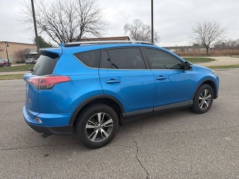 Used 2018 Toyota RAV4 XLE image 14