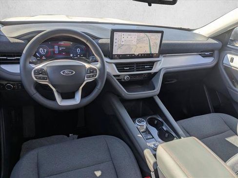 New 2026 Ford Explorer Active RWD image 14