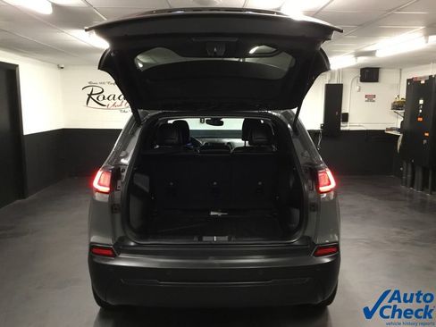 Used 2023 Jeep Cherokee Altitude Lux w/ Lux Elite Package AWD/4WD image 12