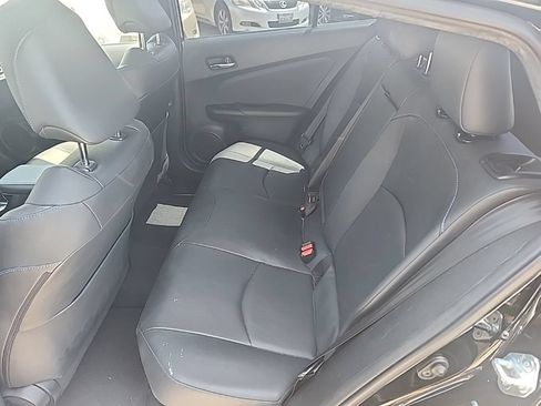Used 2016 Toyota Prius Three Touring w/ Preferred Accessory Package FWD image 11