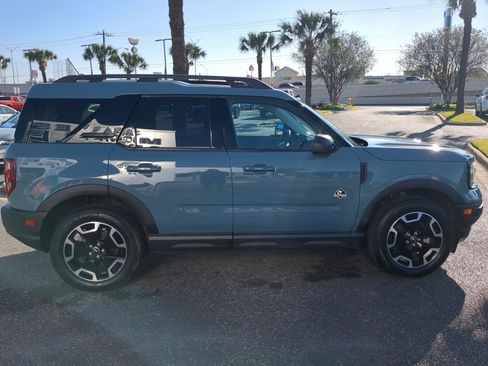 Used 2023 Ford Bronco Sport Outer Banks w/ Tech Package image 6