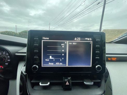 Used 2020 Toyota Corolla SE image 31