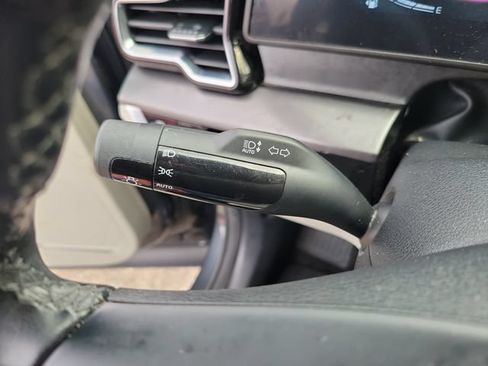 Used 2025 Kia Sportage EX AWD/4WD image 27