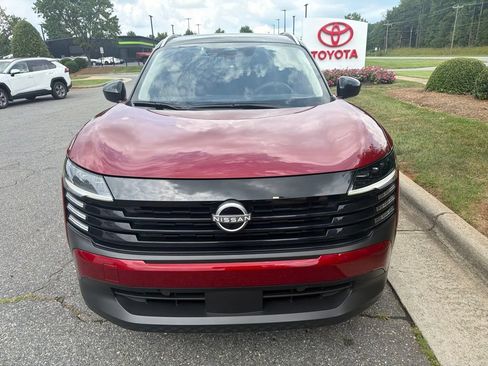 Used 2026 Nissan Kicks SV FWD image 9
