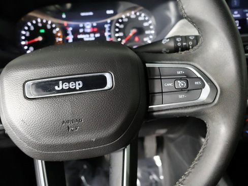 Used 2024 Jeep Compass Latitude AWD/4WD image 37