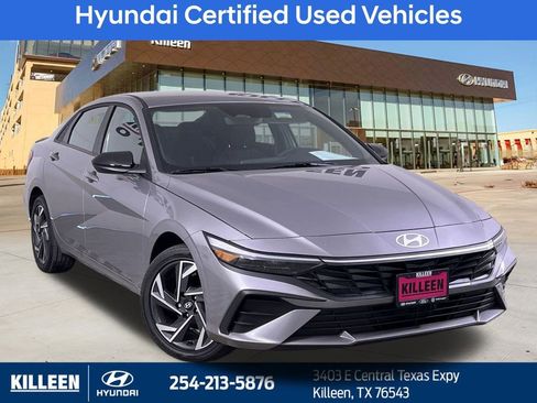 Used 2025 Hyundai Elantra SEL image 1