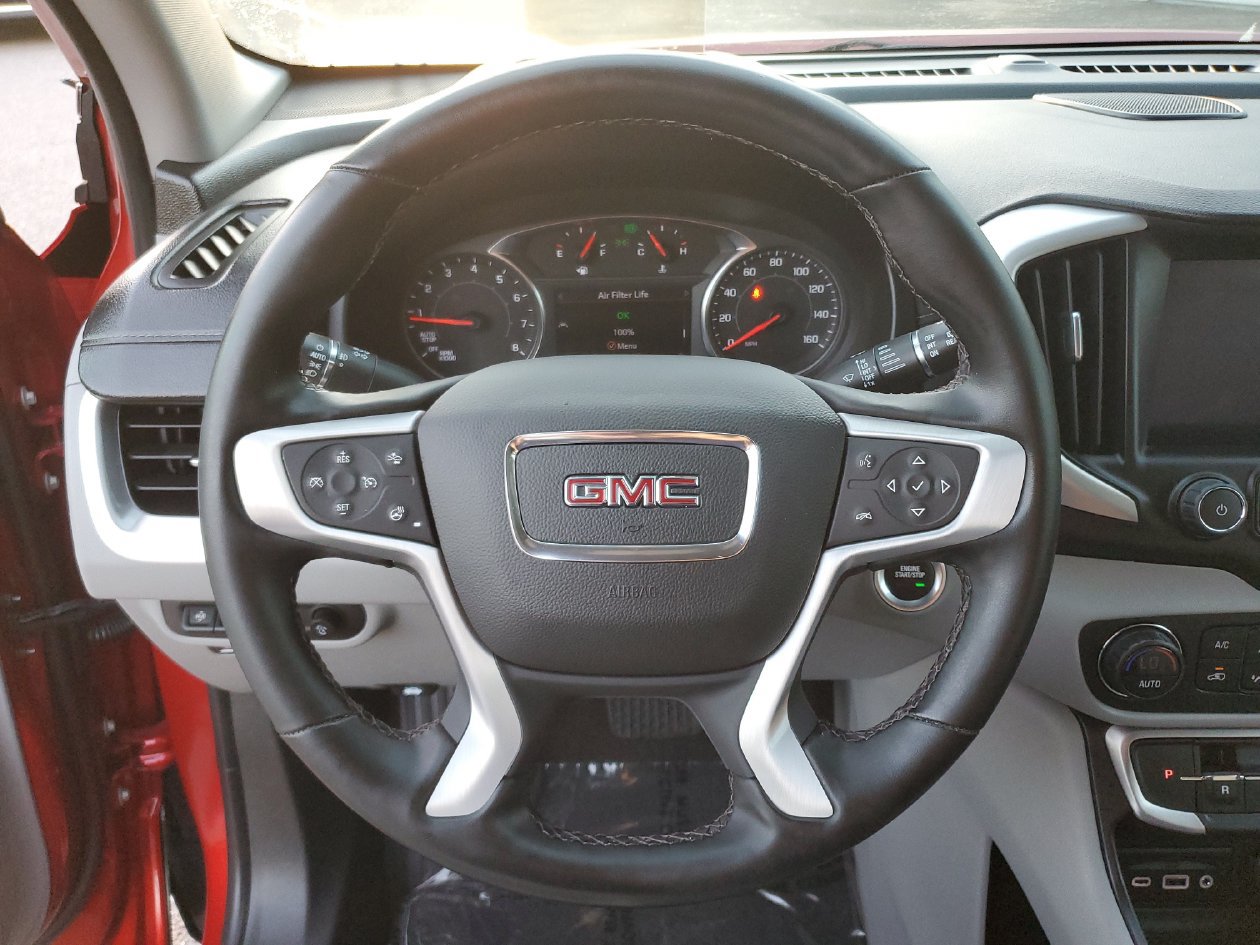 Used 2024 GMC Terrain SLT w/ Infotainment Package II FWD image 20