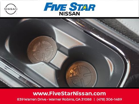 Used 2023 Nissan Kicks SR w/ SR Premium Package FWD image 23