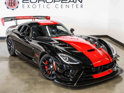Used 2017 Dodge Viper GTC w/ ACR Package RWD image 2