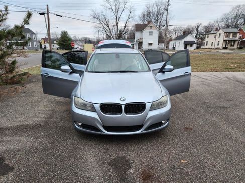 Used 2011 BMW 328i xDrive Sedan image 16