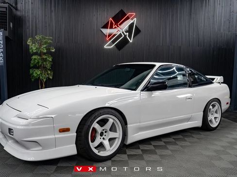 Used 1991 Nissan 240SX SE RWD image 1