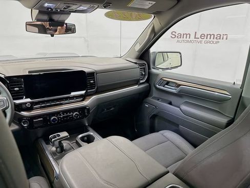 Used 2024 Chevrolet Silverado 1500 LT Trail Boss w/ Convenience Package II AWD/4WD image 26