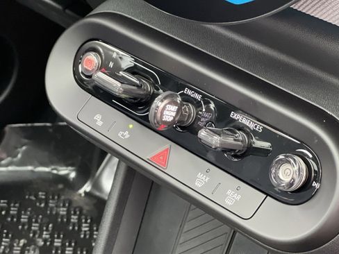 New 2026 MINI Cooper 4-Door Hardtop image 25