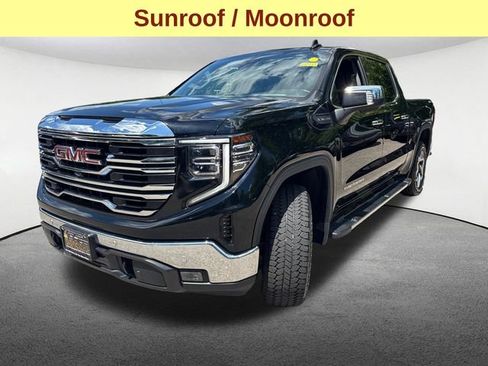 Used 2022 GMC Sierra 1500 SLT w/ SLT Premium Plus Package AWD/4WD image 5