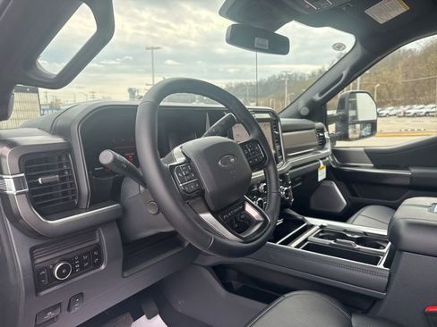 New 2026 Ford F250 Platinum image 26